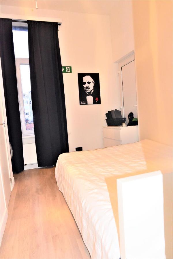 Sleep Inn - Black And White Modern Flat With Cityview Antwerpen Eksteriør billede