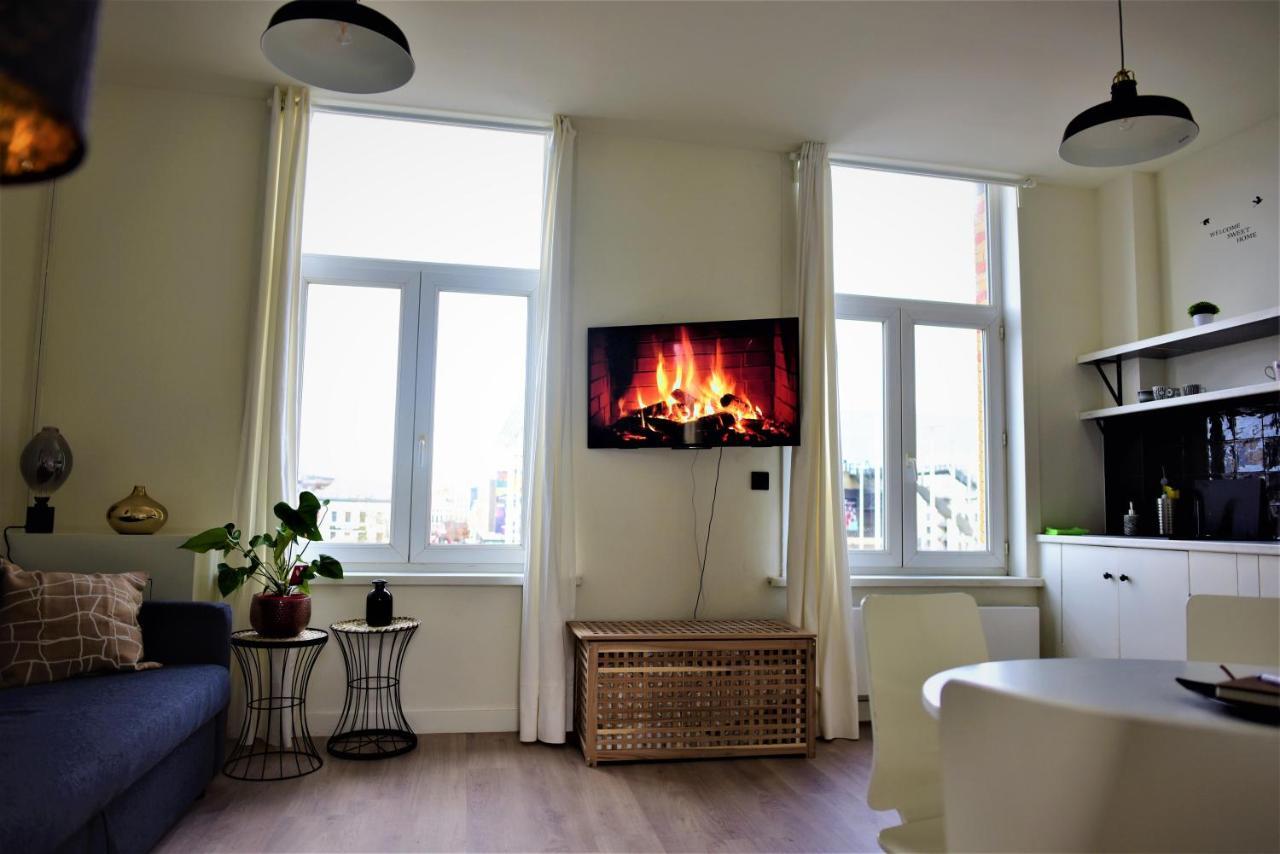 Sleep Inn - Black And White Modern Flat With Cityview Antwerpen Eksteriør billede